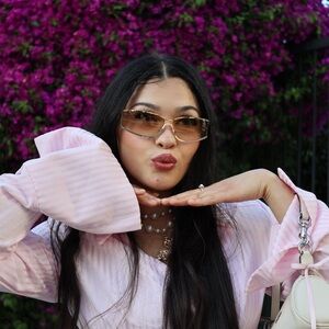 Meet your Posher, Jackie